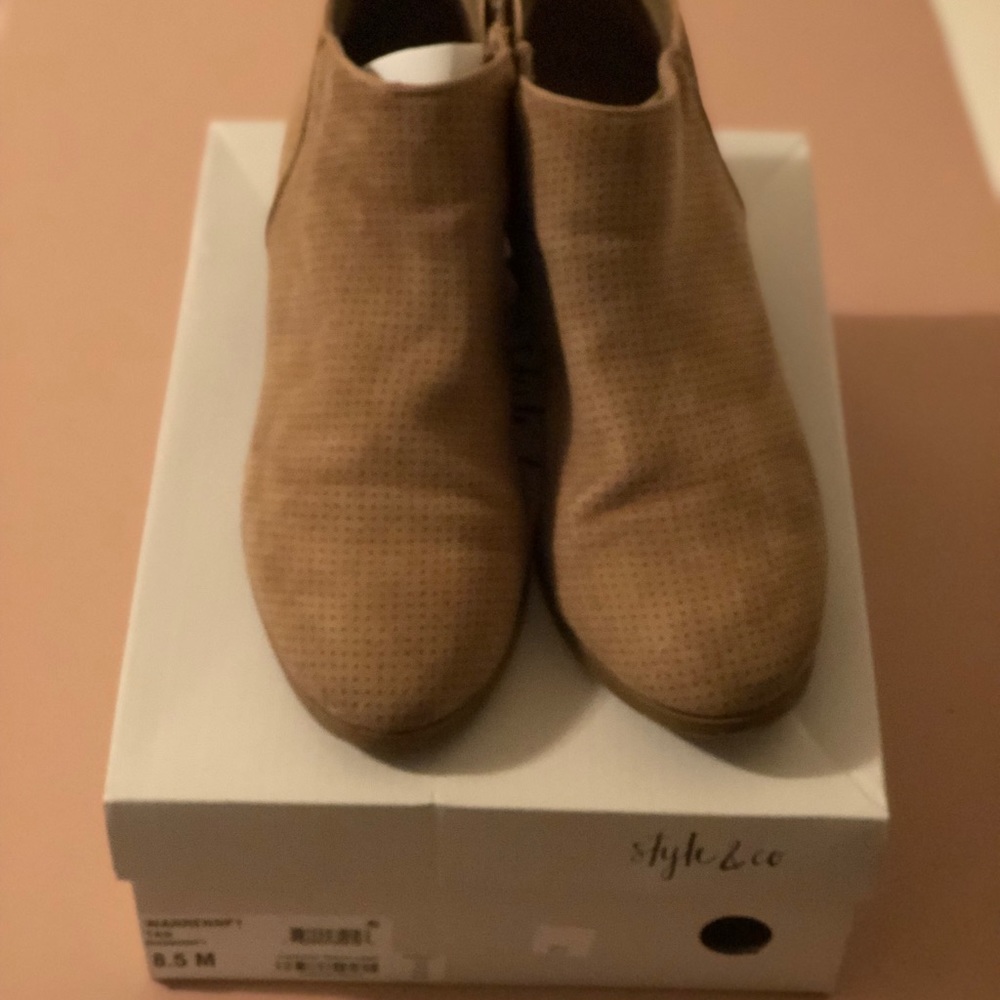 Booties - Picture 3 of 4